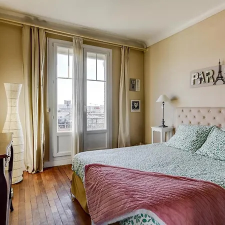Moderne A Saint-denis - 65 M² Avec Balcon Apartamento